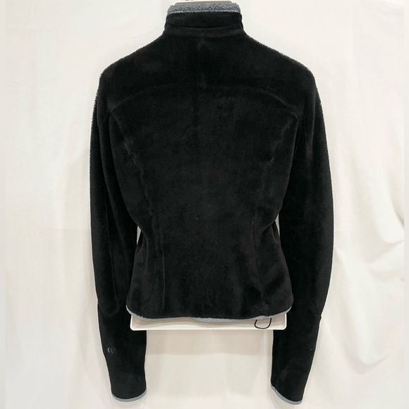 Vintage Patagonia Woman’s Sweater - Picture 2 of 8